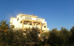 Rumora Ivan Apartment